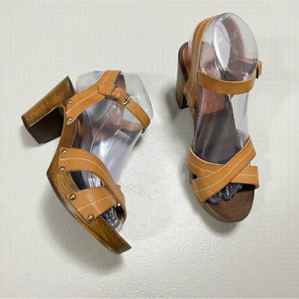 France Arno Italian Open Toe Cross Strap Block Heels Leather Sandals